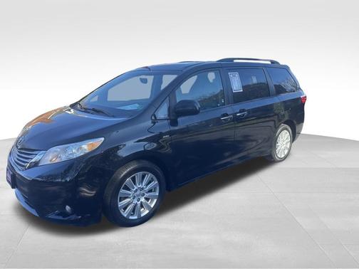 2017 Toyota Sienna XLE