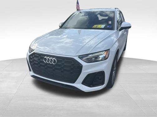 2025 Audi Q5 45 S line Premium