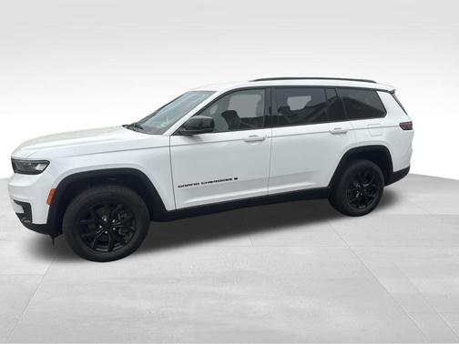 Bright White Clearcoat 2024 Jeep Grand Cherokee L Altitude