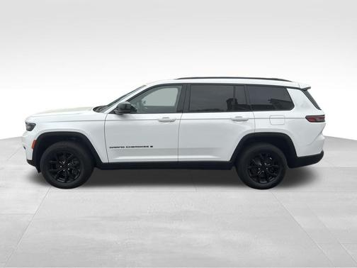 Bright White Clearcoat 2024 Jeep Grand Cherokee L Altitude