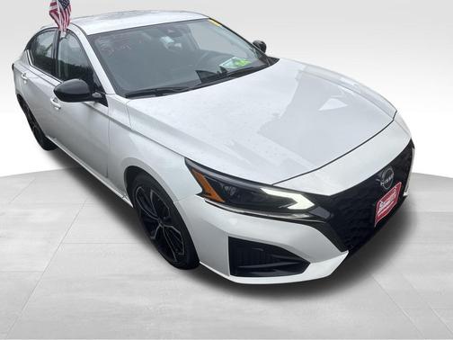 2024 Nissan Altima SR FWD