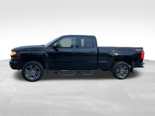 2017 Chevrolet Silverado 1500 Custom