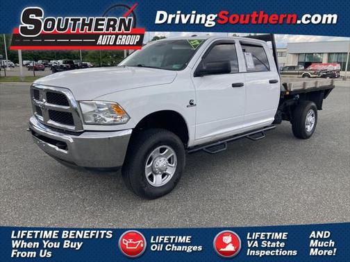 2017 RAM 2500 Tradesman Crew Cab 4x4 8' Box