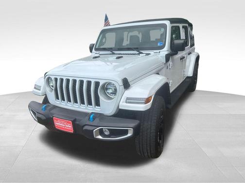 Bright White Clearcoat 2022 Jeep Wrangler Unlimited 4xe Sahara