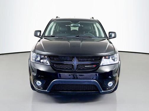 Pitch Black Clearcoat 2017 Dodge Journey GT