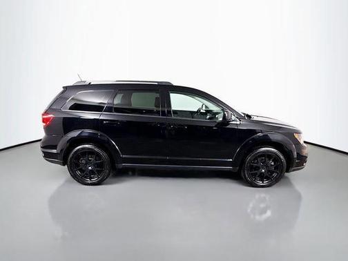 Pitch Black Clearcoat 2017 Dodge Journey GT