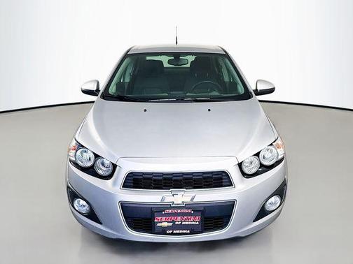 Silver Ice Metallic 2014 Chevrolet Sonic LT