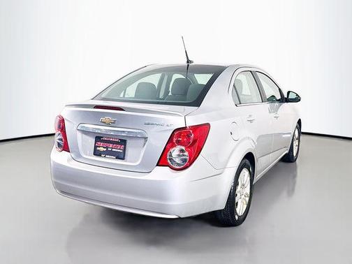 Silver Ice Metallic 2014 Chevrolet Sonic LT