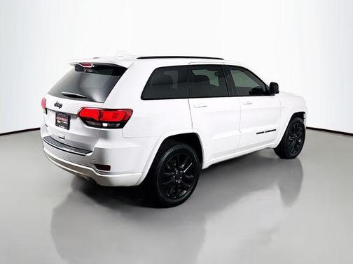 Bright White Clearcoat 2020 Jeep Grand Cherokee Altitude