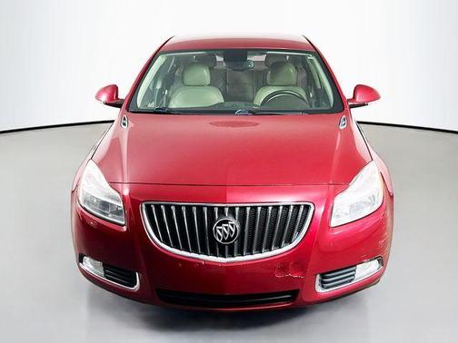 2013 Buick Regal Premium 1