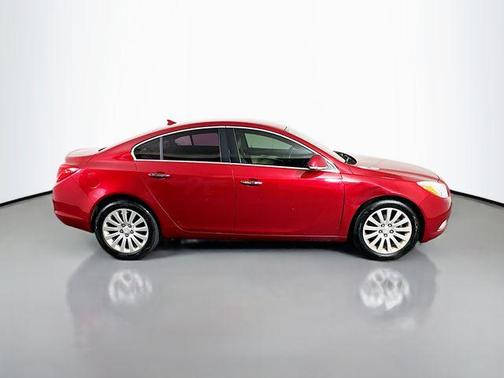 2013 Buick Regal Premium 1