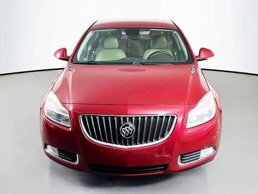 2013 Buick Regal Premium 1