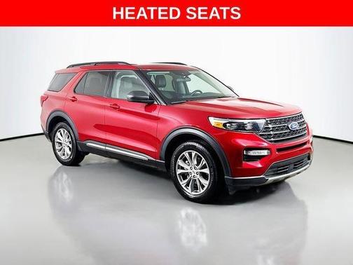 Rapid Red Metallic Tinted Clearcoat 2024 Ford Explorer XLT