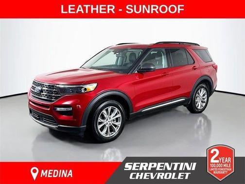Rapid Red Metallic Tinted Clearcoat 2024 Ford Explorer XLT