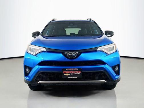 2017 Toyota RAV4 SE