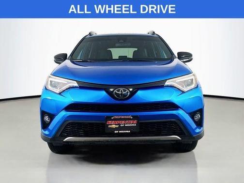 2017 Toyota RAV4 SE