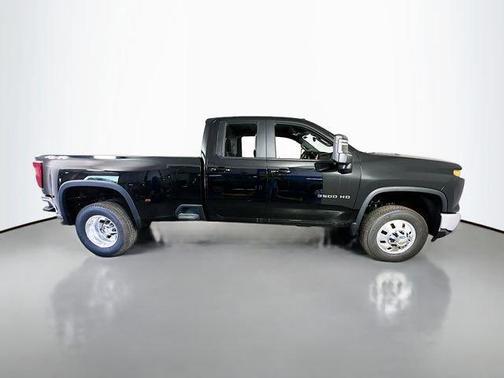 2025 Chevrolet Silverado 3500 LT