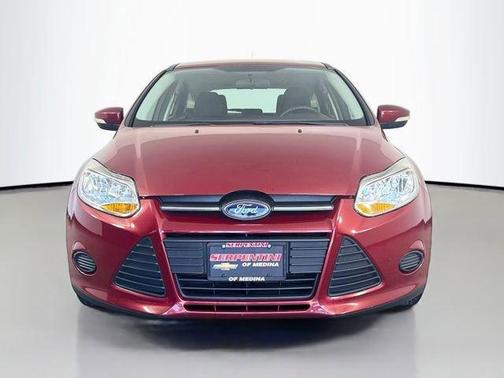 Ruby Red Metallic Tinted Clearcoat 2013 Ford Focus SE