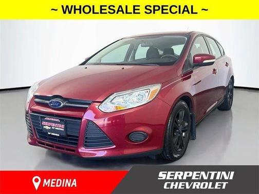 Ruby Red Metallic Tinted Clearcoat 2013 Ford Focus SE