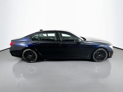 2021 BMW 740 i xDrive