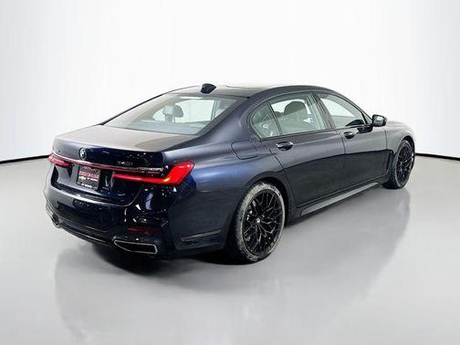 2021 BMW 740 i xDrive