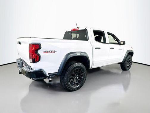 Summit White 2025 Chevrolet Colorado Trail Boss