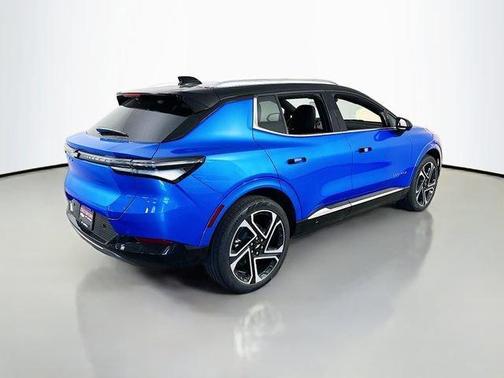 2026 Chevrolet Equinox EV LT 2