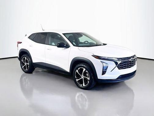 Summit White 2024 Chevrolet Trax 1RS