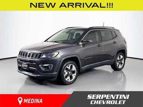 Granite Crystal Clearcoat Metallic 2017 Jeep Compass Limited