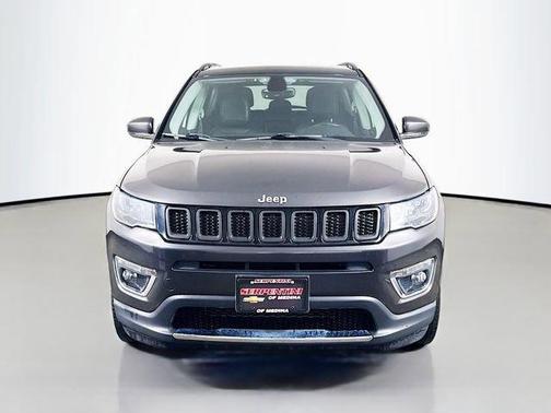 Granite Crystal Clearcoat Metallic 2017 Jeep Compass Limited