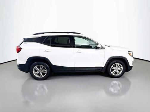 Summit White 2020 GMC Terrain SLE
