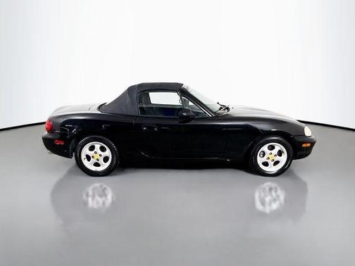 Brilliant Black 1999 Mazda MX-5 Miata W/ ONLY 66K MILES