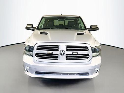 Bright Silver Clearcoat Metallic 2015 RAM 1500 Sport