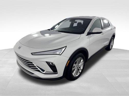 Summit White 2025 Buick Envista Preferred