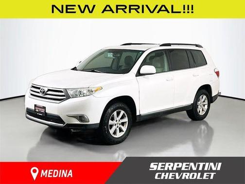 2011 Toyota Highlander SE