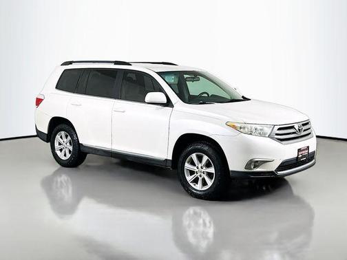 2011 Toyota Highlander SE