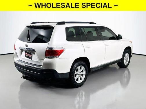 2011 Toyota Highlander SE