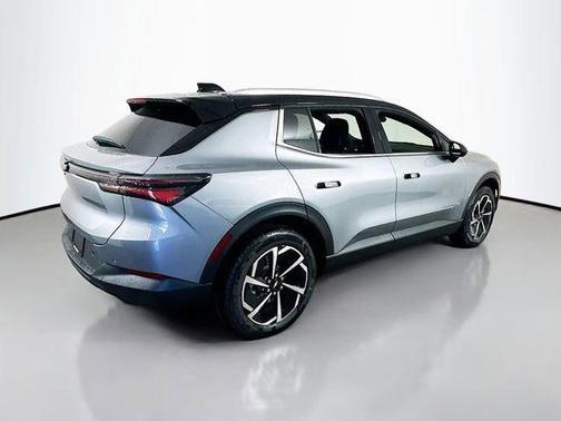 2026 Chevrolet Equinox EV LT 2