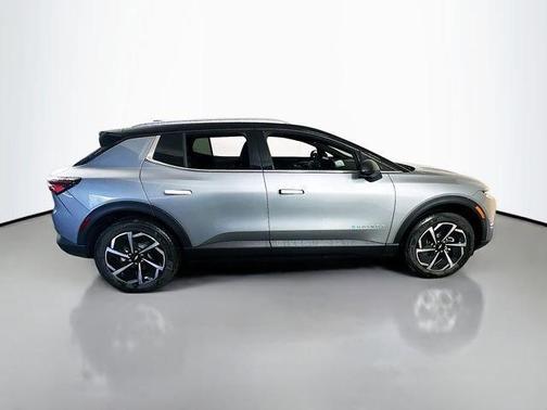 2026 Chevrolet Equinox EV LT 2