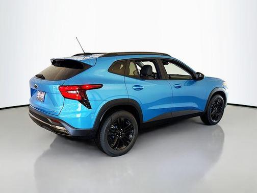 Marina Blue 2026 Chevrolet Trax ACTIV