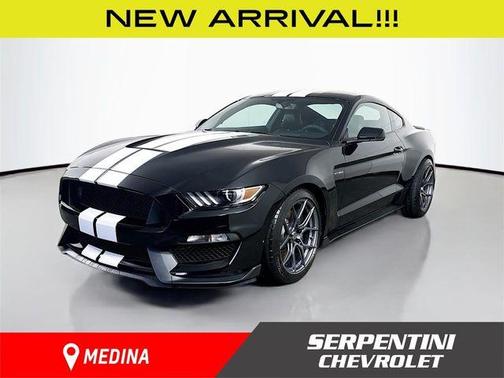 2016 Ford Shelby GT350 Base