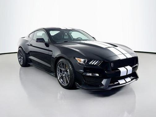 2016 Ford Shelby GT350 Base