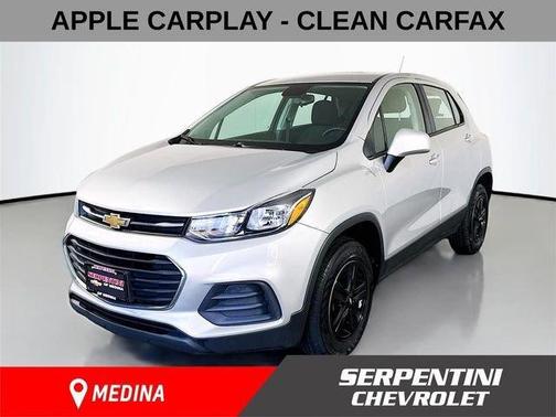 Silver Ice Metallic 2018 Chevrolet Trax LS