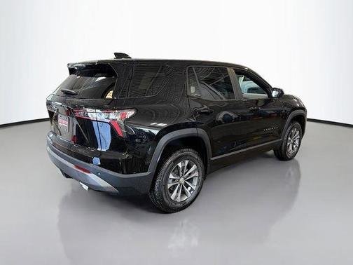 Mosaic Black Metallic 2026 Chevrolet Equinox LT