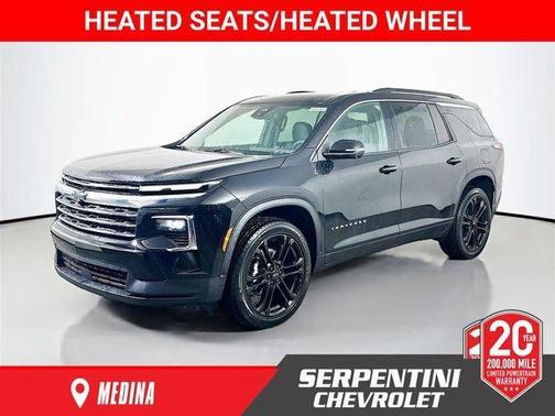 Mosaic Black Metallic 2026 Chevrolet Traverse LT