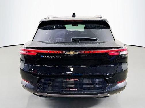 2026 Chevrolet Equinox EV LT 2