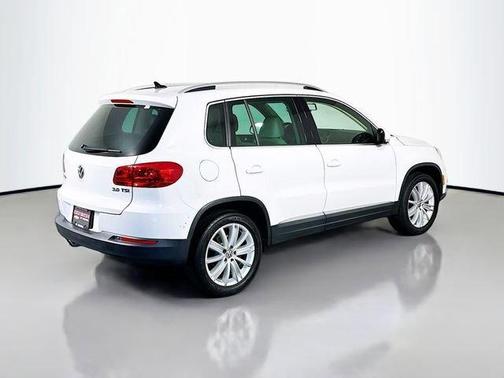 2014 Volkswagen Tiguan Auto SE