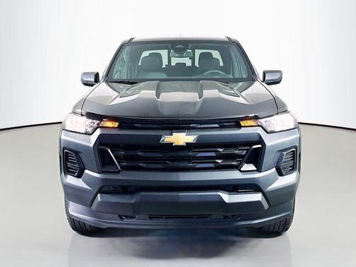 2025 Chevrolet Colorado WT
