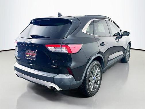 2020 Ford Escape Titanium Hybrid