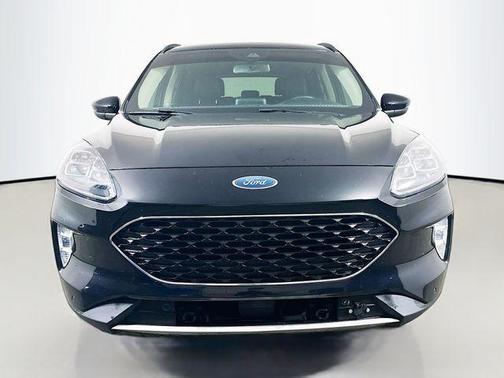 2020 Ford Escape Titanium Hybrid